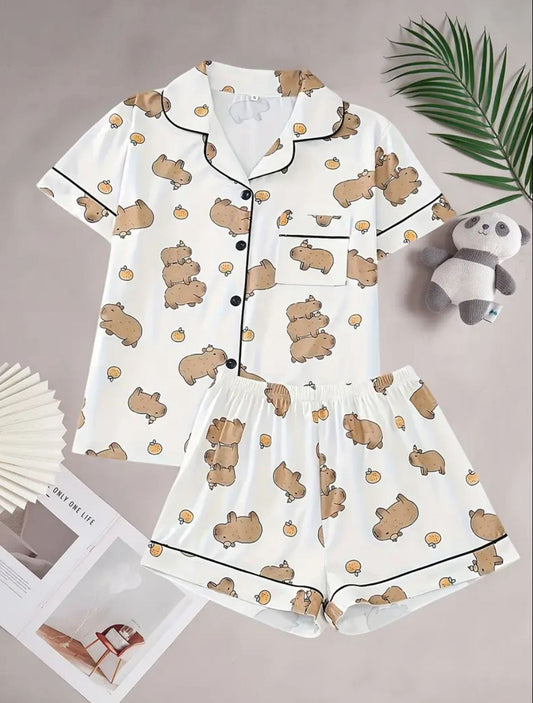 PIJAMA EN SATIN CON ESTAMPADOS ANIMADOS